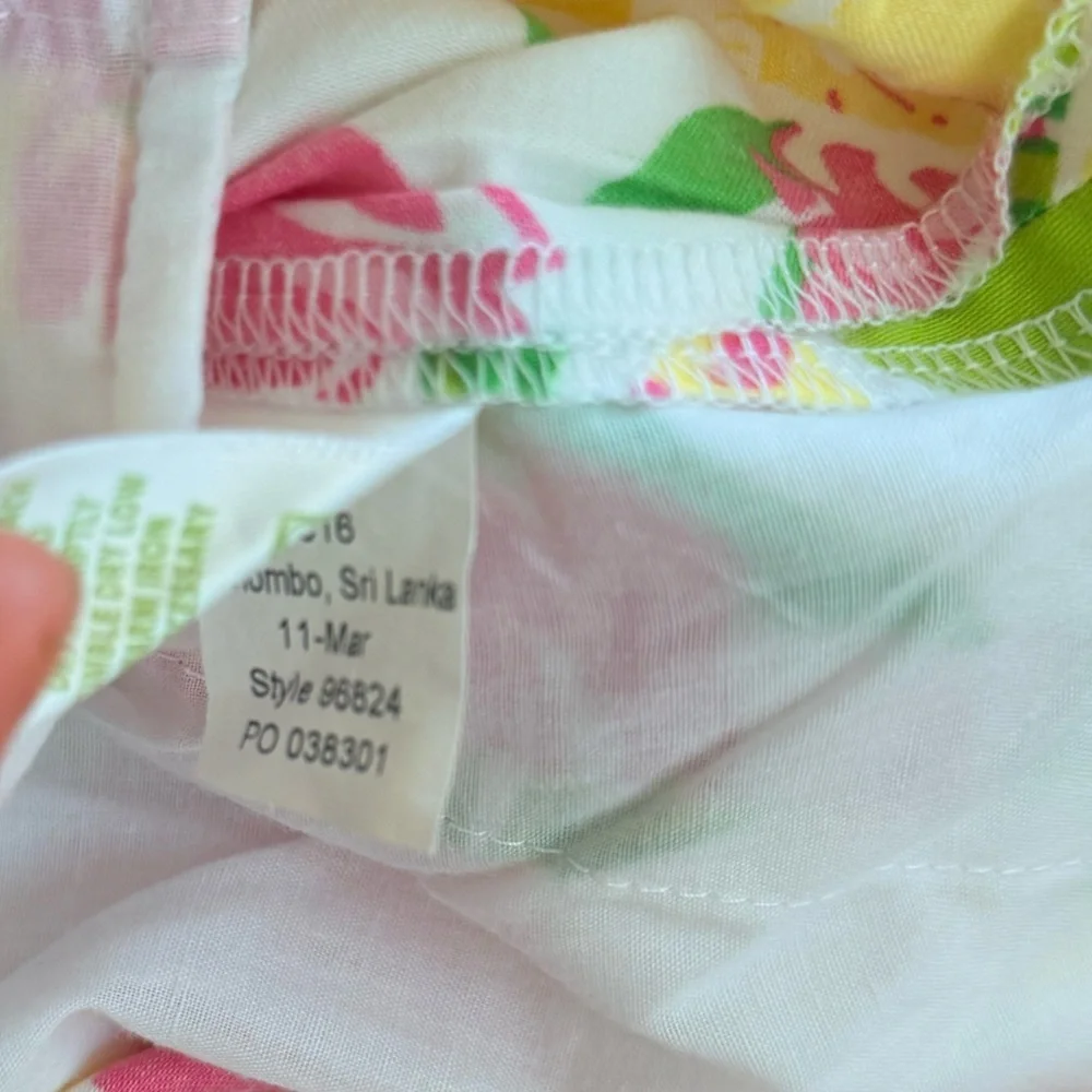 Lilly Pulitzer Fields Forever Mid Rise Callahan Shorts 100% Cotton Size 8 - Picture 5 of 10